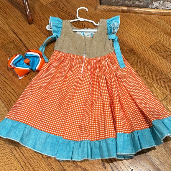 Adaline monogram pumpkin dress and matching bow - Picture 5 of 5